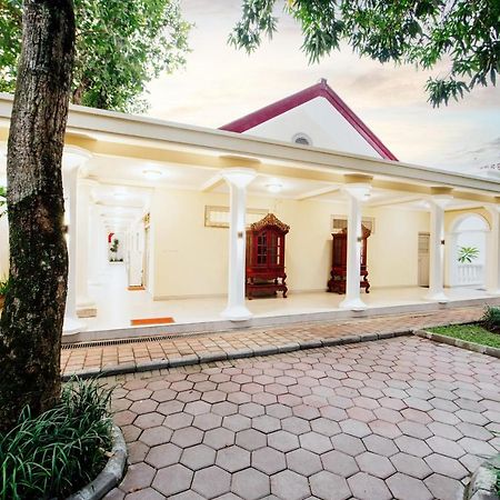 Tirtodipuran Hotel By Natts Hospitality Indonesia Jogjacarta Exterior foto